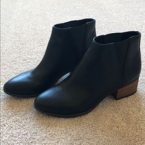 Women’s black booties